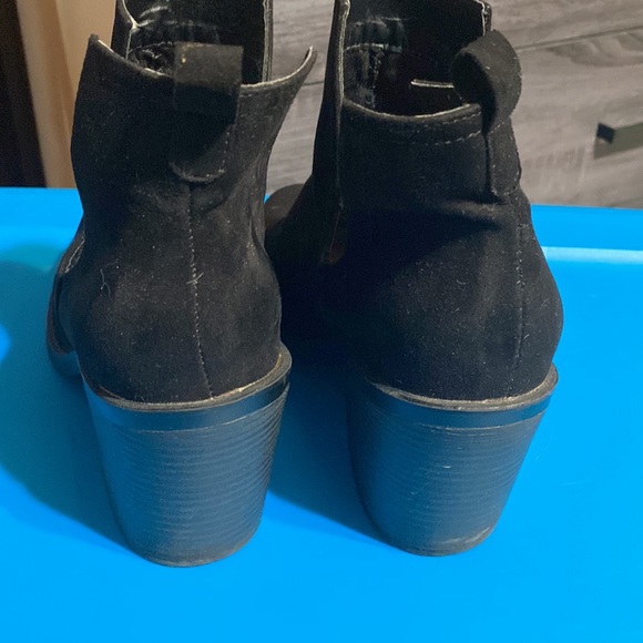 Target booties - Picture 3 of 4